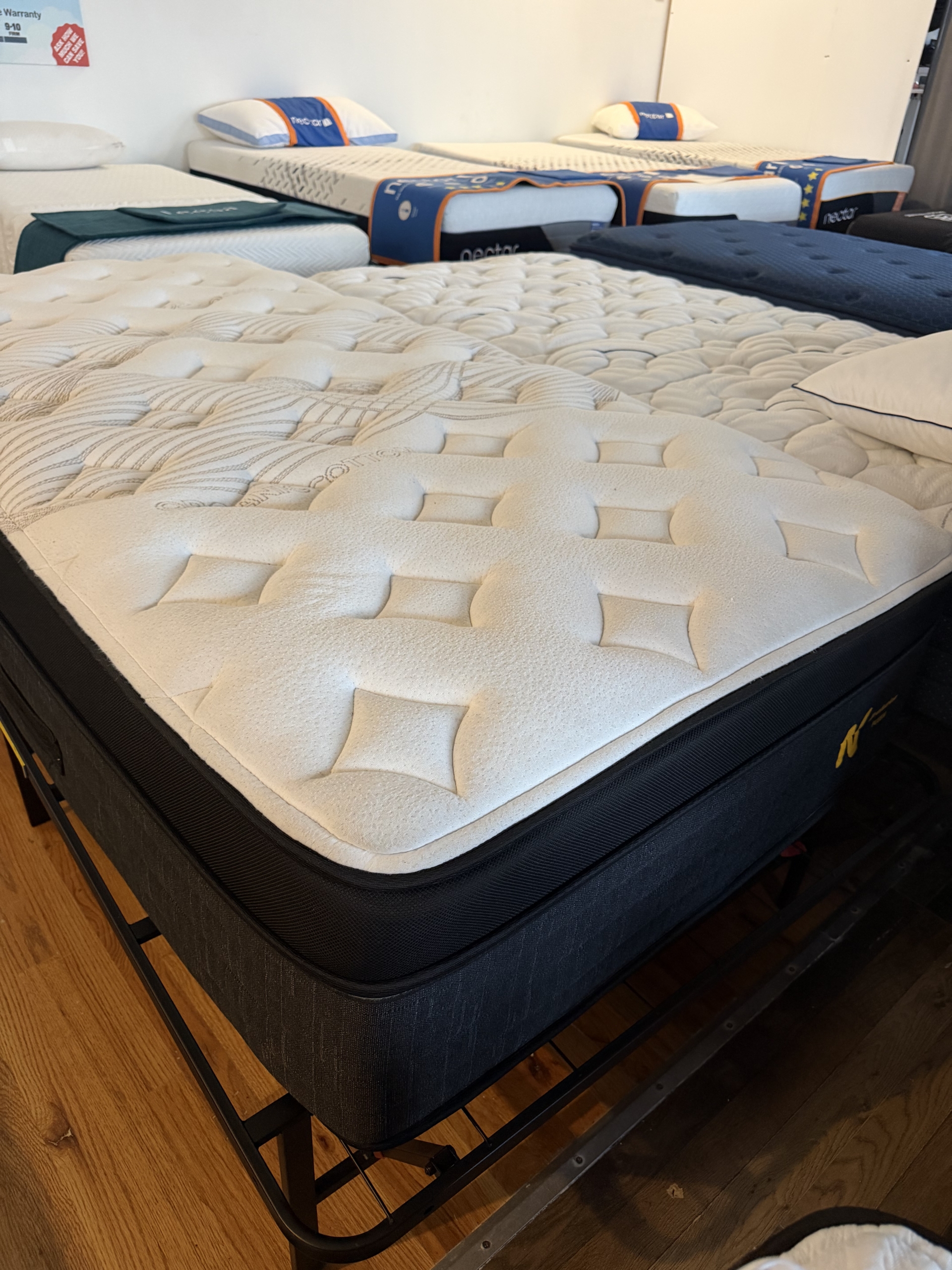 Brooklyn Bedding Aurora Luxe mattress